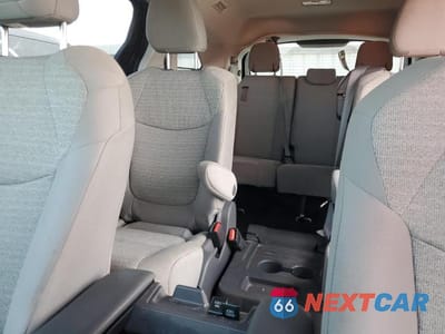 Zdjęcie 10 z 13 samochodu: 2021 TOYOTA SIENNA LE VIN:5TDKRKEC2MS033050 - miniatura