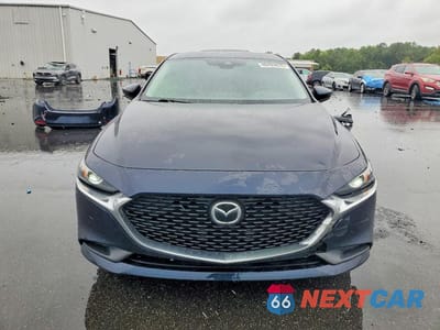 Piąte zdjęcie samochodu w środku: 2020 MAZDA 3 VIN:3MZBPABL9LM136515 - miniatura
