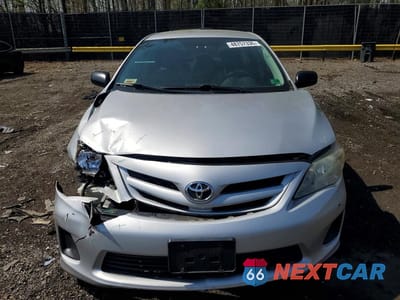 Piąte zdjęcie samochodu w środku: 2011 TOYOTA COROLLA BASE VIN:2T1BU4EE8BC554615 - miniatura