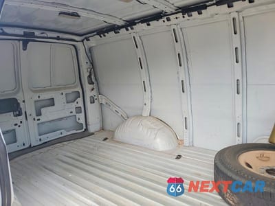 Zdjęcie 11 z 13 samochodu: 2025 CHEVROLET EXPRESS 2500 CARGO DELIVERY VAN VIN:1GCWGAFP0S1211115 - miniatura