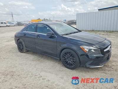 Czwarte zdjęcie samochodu z boku: 2018 MERCEDES-BENZ CLA 250 VIN:WDDSJ4EB5JN615435 - miniatura