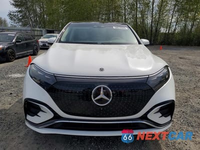 Piąte zdjęcie samochodu w środku: 2023 MERCEDES-BENZ EQS SUV 580 4MATIC VIN:4JGDM4EB4PA022820 - miniatura