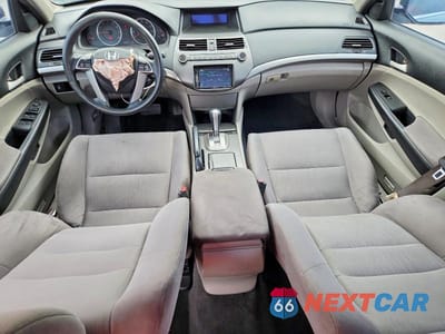 Zdjęcie 8 z 13 samochodu: 2012 HONDA ACCORD LXP VIN:1HGCP2F46CA112025 - miniatura