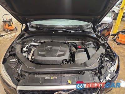 Zdjęcie 12 z 14 samochodu: 2019 VOLVO XC60 T6 R-DESIGN VIN:YV4A22RM3K1343539 - miniatura