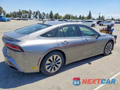Trzecie zdjęcie samochodu z tyłu: 2022 TOYOTA MIRAI XLE VIN:JTDAAAAA4NA005525 - miniatura