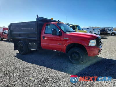 Czwarte zdjęcie samochodu z boku: 2006 FORD F350 SUPER DUTY VIN:1FDWF37P06EC02910 - miniatura