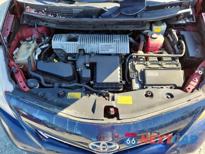 Zdjęcie 11 z 12 samochodu: 2014 TOYOTA PRIUS V TWO VIN:JTDZN3EU3EJ007872 - miniatura