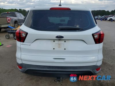 Zdjęcie 6 z 13 samochodu: 2019 FORD ESCAPE S VIN:1FMCU0F75KUB92819 - miniatura
