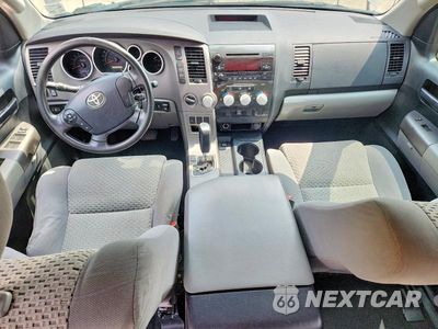 Zdjęcie 8 z 12 samochodu: 2012 TOYOTA TUNDRA CREWMAX SR5 VIN:5TFDW5F12CX234066 - miniatura