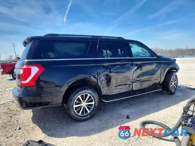 Trzecie zdjęcie samochodu z tyłu: 2019 FORD EXPEDITION MAX XLT VIN:1FMJK1JT5KEA21196 - miniatura
