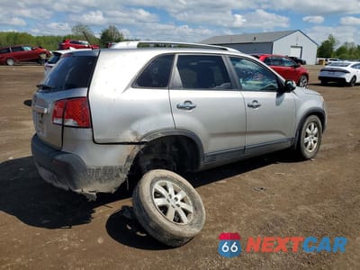Trzecie zdjęcie samochodu z tyłu: 2012 KIA SORENTO LX VIN:5XYKT3A68CG299997 - miniatura
