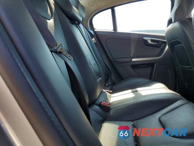 Zdjęcie 10 z 12 samochodu: 2017 VOLVO S60 DYNAMIC VIN:YV140MTLXH2428540 - miniatura