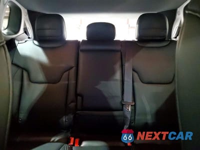 Zdjęcie 10 z 14 samochodu: 2025 JEEP COMPASS LIMITED VIN:3C4NJDCNXST610611 - miniatura