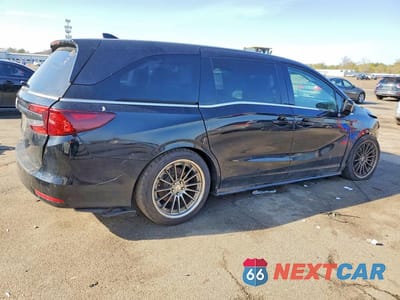 Trzecie zdjęcie samochodu z tyłu: 2023 HONDA ODYSSEY SPORT-L VIN:5FNRL6H75PB000526 - miniatura