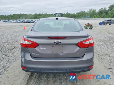 Zdjęcie 6 z 12 samochodu: 2014 FORD FOCUS SE VIN:1FADP3F20EL438083 - miniatura