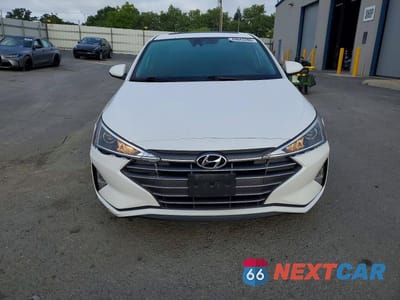 Piąte zdjęcie samochodu w środku: 2020 HYUNDAI ELANTRA VALUE EDITION VIN:5NPD84LF4LH591443 - miniatura