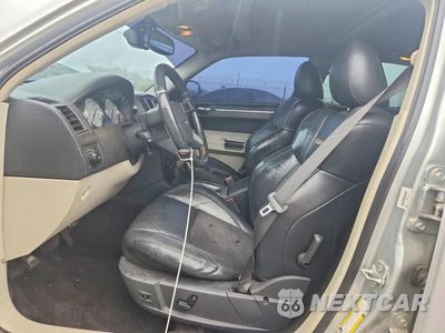 Zdjęcie 7 z 12 samochodu: 2007 CHRYSLER 300C SRT-8 VIN:2C3LA73W77H869529 - miniatura