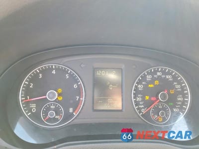 Zdjęcie 9 z 12 samochodu: 2015 VOLKSWAGEN PASSAT S VIN:1VWAT7A31FC034403 - miniatura