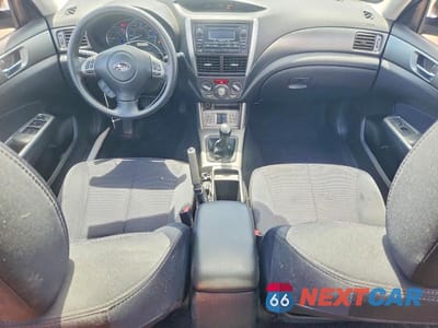 Zdjęcie 8 z 13 samochodu: 2011 SUBARU FORESTER 2.5X PREMIUM VIN:JF2SHACC0BG714090 - miniatura