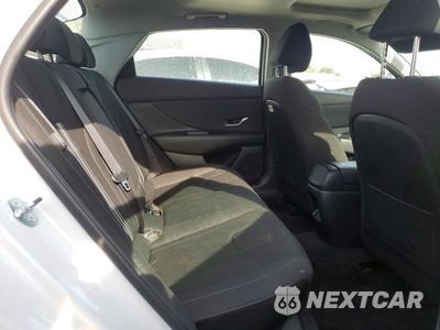 Zdjęcie 10 z 11 samochodu: 2025 HYUNDAI ELANTRA SEL VIN:KMHLS4DG3SU985861 - miniatura
