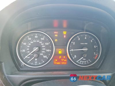 Zdjęcie 9 z 11 samochodu: 2010 BMW 328 XI VIN:WBAPK7C52AA461055 - miniatura