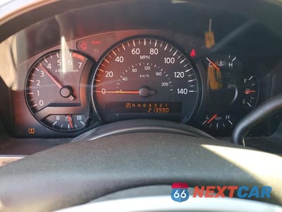 Zdjęcie 9 z 11 samochodu: 2005 NISSAN TITAN XE VIN:1N6AA06A05N502452 - miniatura