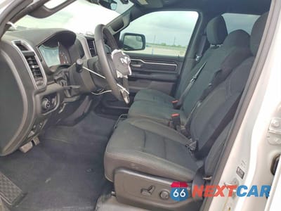 Zdjęcie 7 z 12 samochodu: 2025 RAM 1500 BIG HORN VIN:1C6RREFG8SN530955 - miniatura