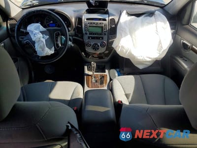 Zdjęcie 8 z 13 samochodu: 2010 HYUNDAI SANTA FE GLS VIN:5NMSG3AB4AH411294 - miniatura