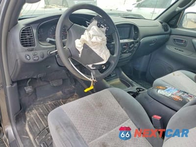 Zdjęcie 8 z 12 samochodu: 2006 TOYOTA TUNDRA DOUBLE CAB SR5 VIN:5TBDT441X6S548122 - miniatura