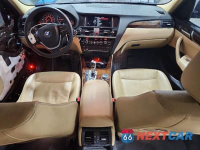 Zdjęcie 8 z 13 samochodu: 2016 BMW X3 XDRIVE28I VIN:5UXWX9C5XG0D76105 - miniatura