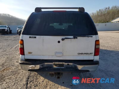 Zdjęcie 6 z 13 samochodu: 2003 CHEVROLET SUBURBAN K1500 VIN:3GNFK16Z43G140561 - miniatura