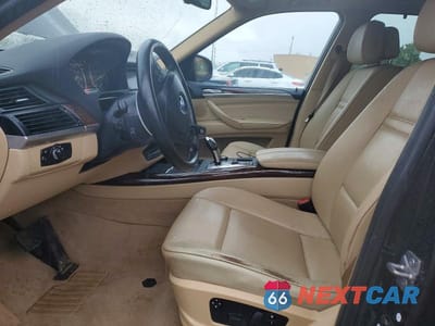 Zdjęcie 7 z 13 samochodu: 2010 BMW X5 VIN:5UXFE4C50AL382863 - miniatura