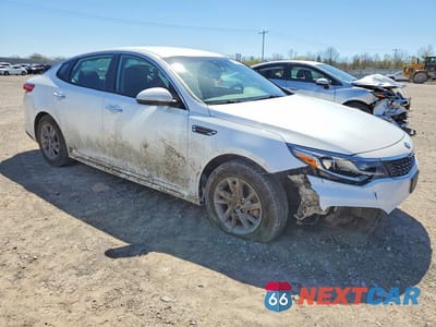 Czwarte zdjęcie samochodu z boku: 2020 KIA OPTIMA LX VIN:5XXGT4L33LG428490 - miniatura