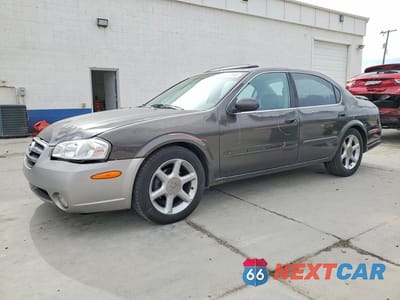 2001 NISSAN MAXIMA GXE JN1CA31A71T100201 - główne zdjęcie licytacji z USA - miniatura