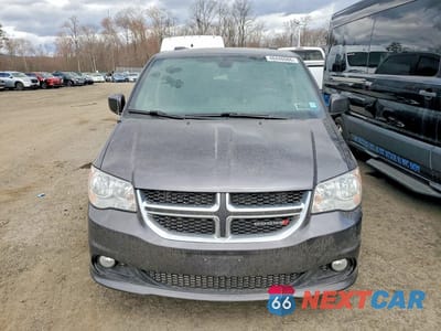 Piąte zdjęcie samochodu w środku: 2019 DODGE GRAND CARAVAN SXT VIN:2C4RDGCG8KR739834 - miniatura