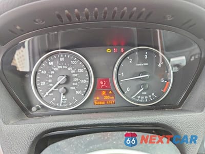 Zdjęcie 9 z 14 samochodu: 2012 BMW X5 XDRIVE35D VIN:5UXZW0C56C0B88025 - miniatura