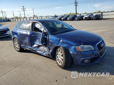 Czwarte zdjęcie samochodu z boku: 2013 AUDI A3 PREMIUM PLUS VIN:WAUKJAFM6DA007425 - miniatura
