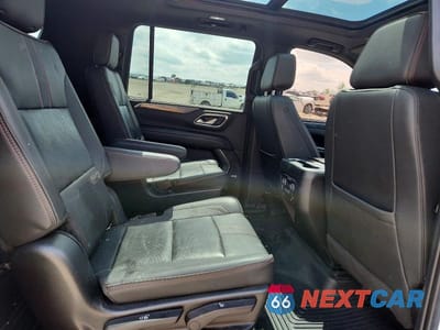 Zdjęcie 11 z 13 samochodu: 2022 CHEVROLET SUBURBAN K1500 RST VIN:1GNSKEKD5NR220535 - miniatura