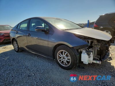 Czwarte zdjęcie samochodu z boku: 2016 TOYOTA PRIUS FOUR VIN:JTDKARFU7G3503635 - miniatura