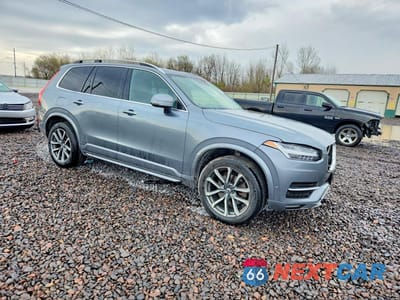 Czwarte zdjęcie samochodu z boku: 2018 VOLVO XC90 T5 VIN:YV4102PKXJ1357475 - miniatura