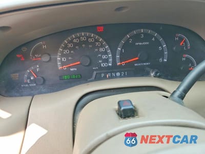 Zdjęcie 9 z 13 samochodu: 2001 FORD EXPEDITION XLT VIN:1FMRU15W91LA48011 - miniatura
