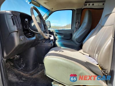 Zdjęcie 7 z 13 samochodu: 2013 CHEVROLET EXPRESS 1500 CARGO DELIVERY VAN VIN:1GCSGAFX0D1136420 - miniatura