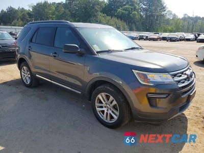 Czwarte zdjęcie samochodu z boku: 2018 FORD EXPLORER XLT VIN:1FM5K8DH0JGA91628 - miniatura