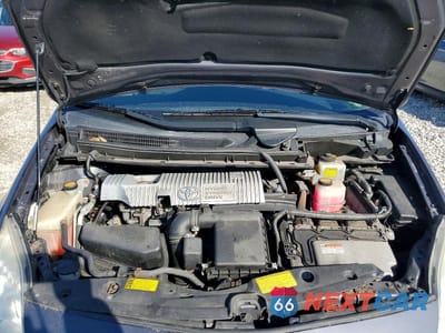 Zdjęcie 11 z 13 samochodu: 2012 TOYOTA PRIUS TWO VIN:JTDKN3DU6C5406851 - miniatura