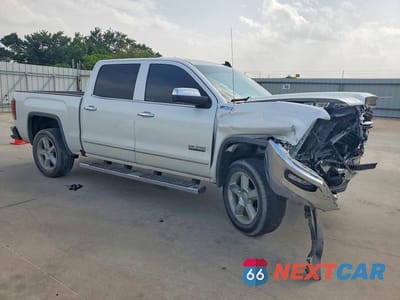 Czwarte zdjęcie samochodu z boku: 2018 GMC SIERRA K1500 SLT VIN:3GTU2NEC8JG273101 - miniatura