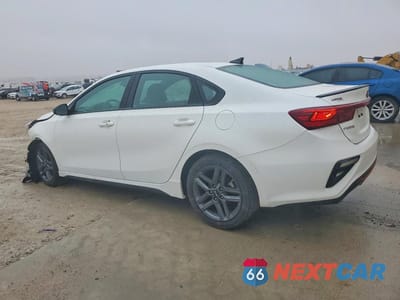 Drugie zdjęcie samochodu z przodu: 2021 KIA FORTE GT-LINE VIN:3KPF34AD2ME309797 - miniatura