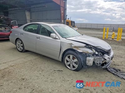 Czwarte zdjęcie samochodu z boku: 2005 LEXUS ES 330 VIN:JTHBA30G355066393 - miniatura