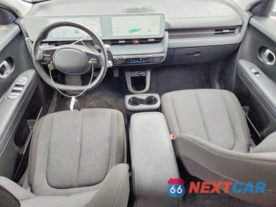 Zdjęcie 8 z 13 samochodu: 2022 HYUNDAI IONIQ 5 SE VIN:KM8KM4AE6NU083928 - miniatura