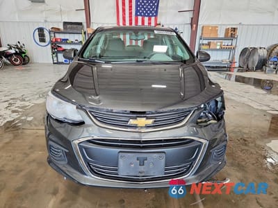 Piąte zdjęcie samochodu w środku: 2020 CHEVROLET SONIC LT VIN:1G1JD5SB6L4122288 - miniatura