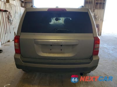 Zdjęcie 6 z 13 samochodu: 2017 JEEP PATRIOT SPORT VIN:1C4NJPBAXHD150543 - miniatura